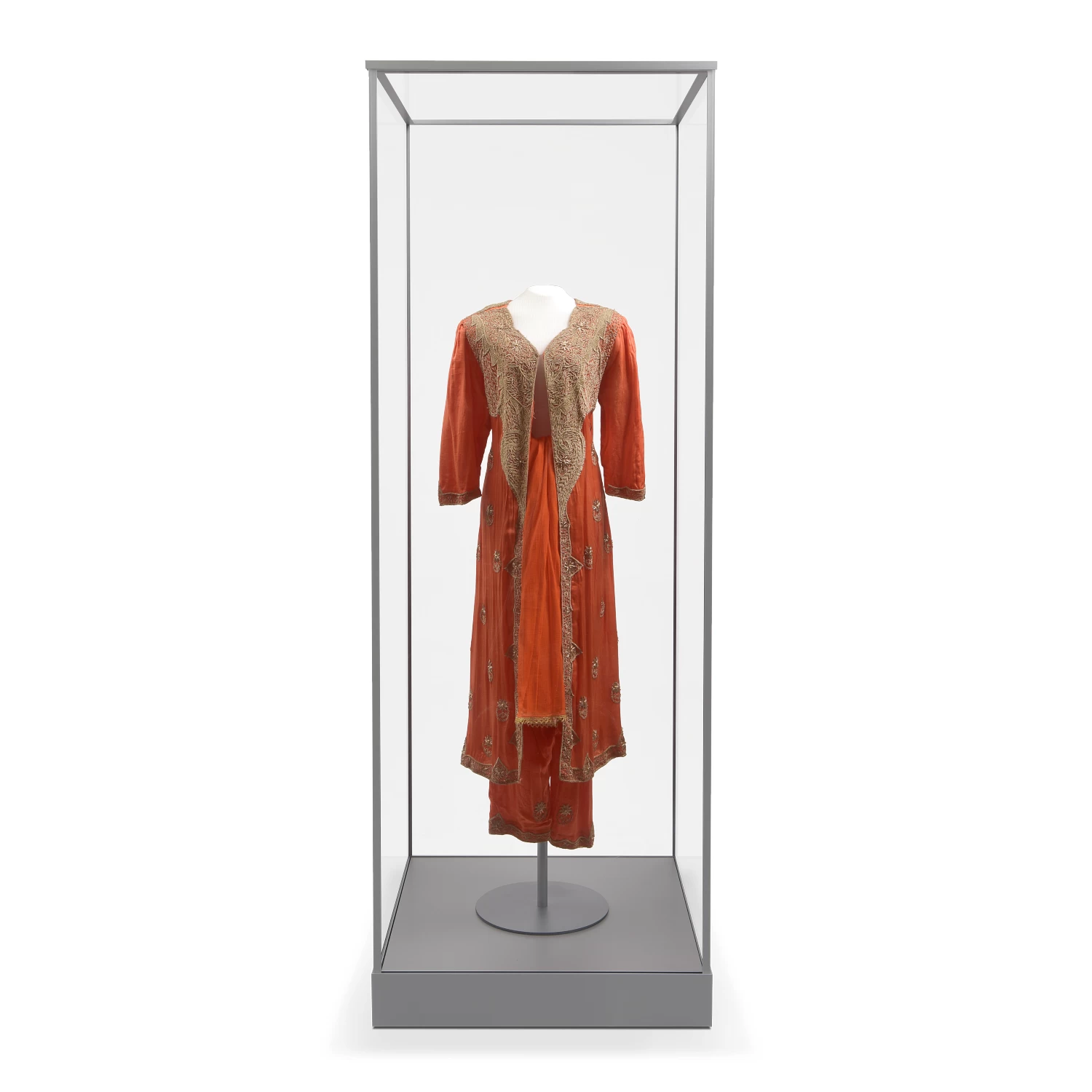 Gaylord Archival® AXS™ Showcase System 3 Gaylord Archival® AXS™ Showcase System - Image 3