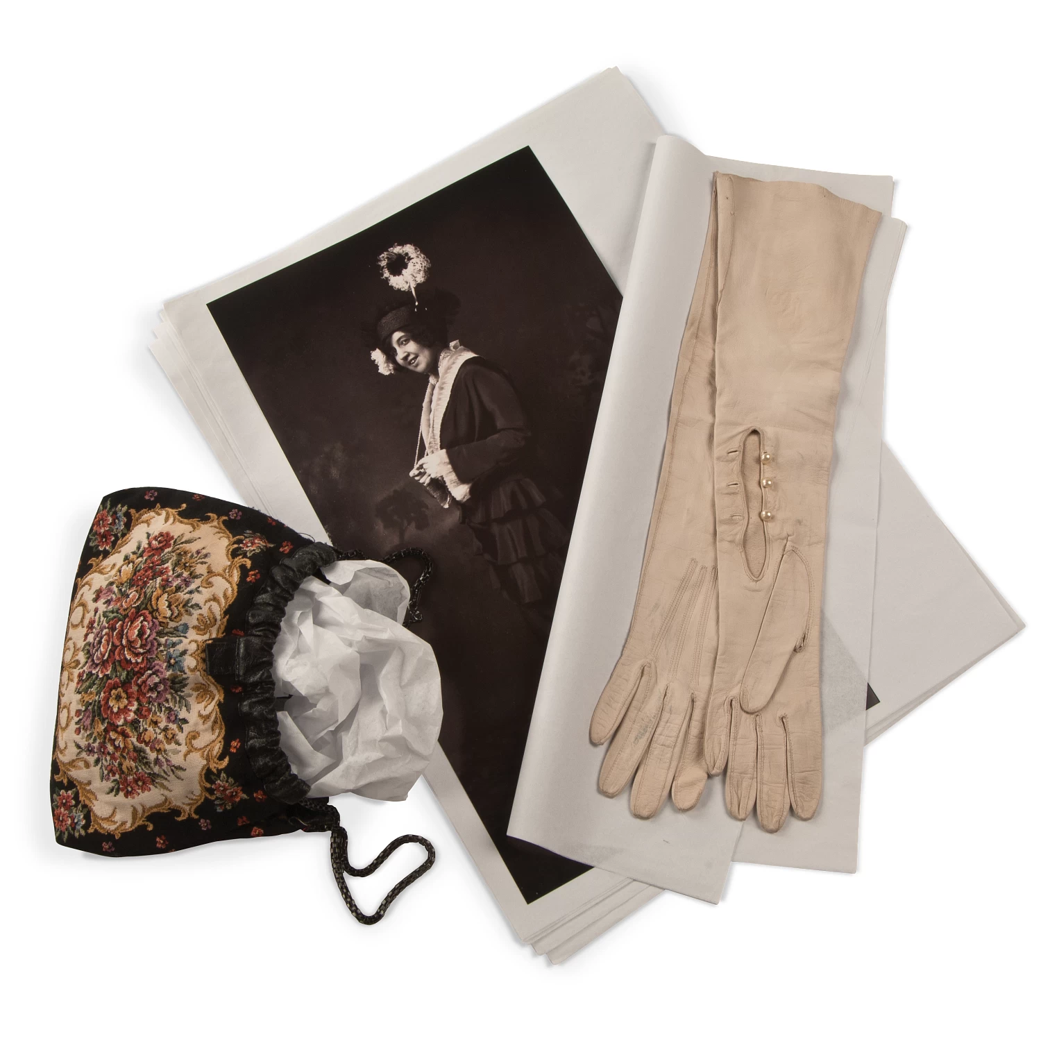 Gaylord Archival® Buffered Acid-Free Tissue (100-Pack) 1 Gaylord Archival® Buffered Acid-Free Tissue (100-Pack)