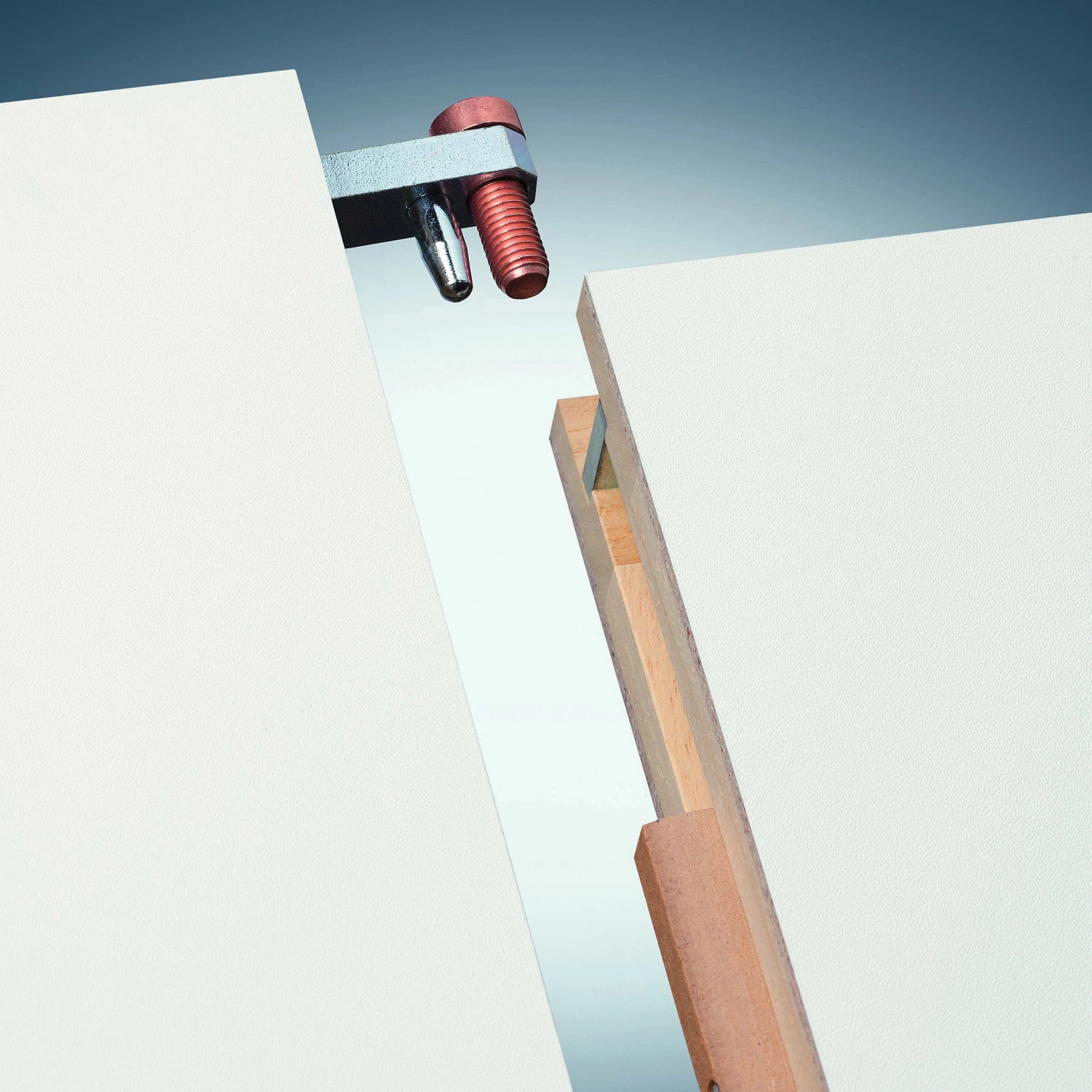 Structure Series 840 3-Wall Modular Display System 4 Structure Series 840 3-Wall Modular Display System - Image 4