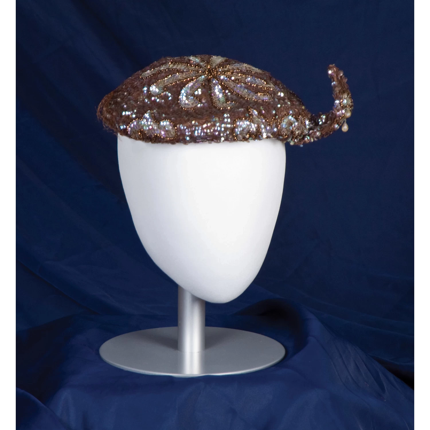 Gender-Neutral Conservation Head Form 2 Gender-Neutral Conservation Head Form - Image 2